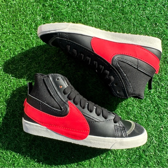 Nike Blazer Mid 77 Jumbo Black / Bright Crimson / Sail - Picture 6 of 8